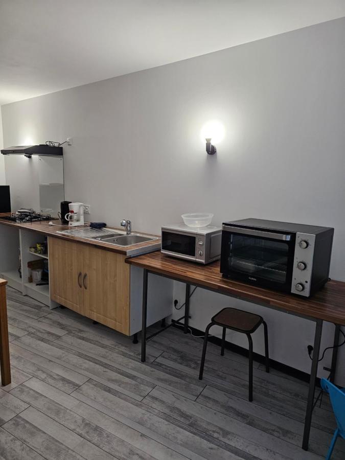 Studio Fains-Les-Sources Luaran gambar