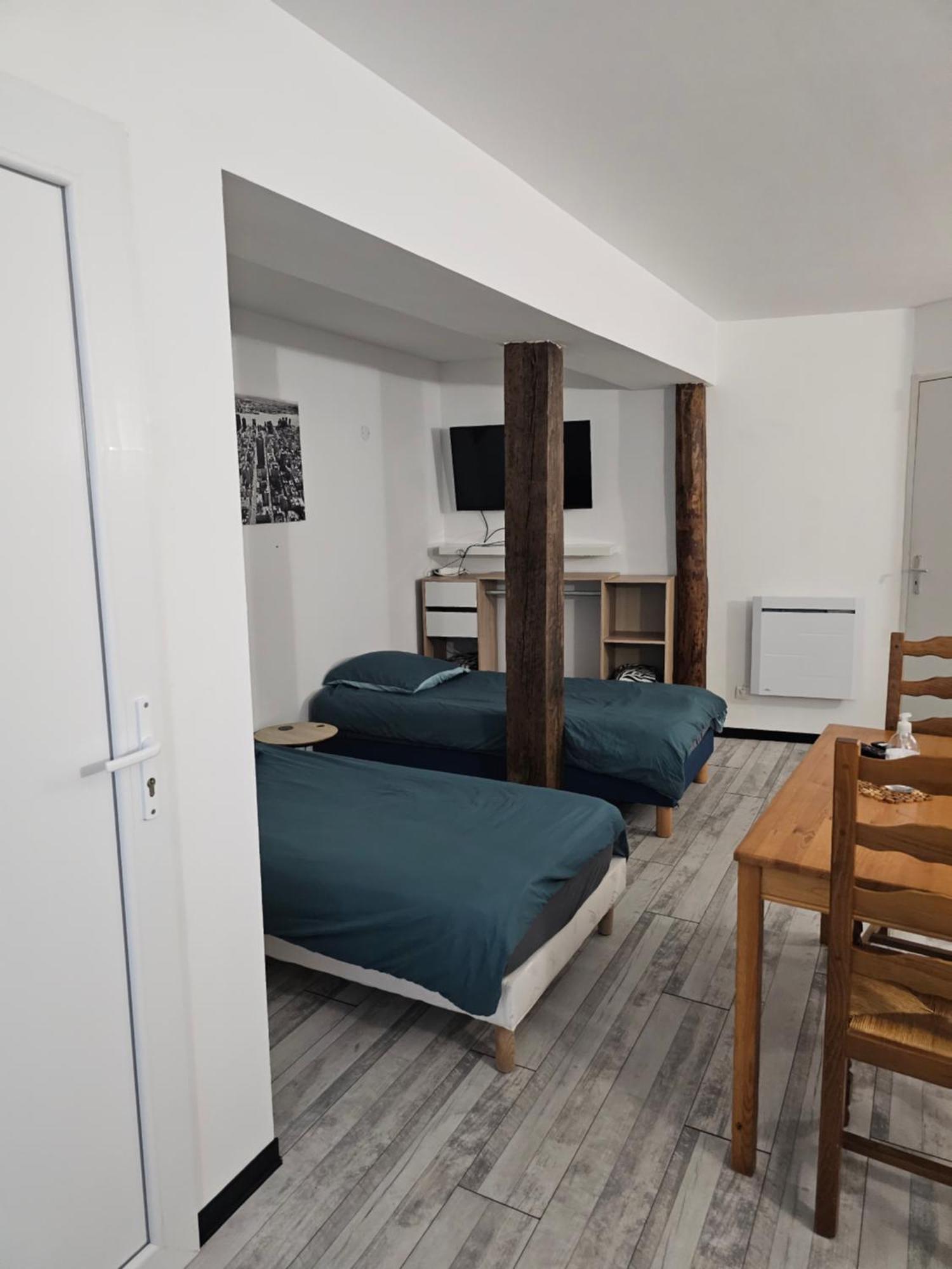 Studio Fains-Les-Sources Luaran gambar